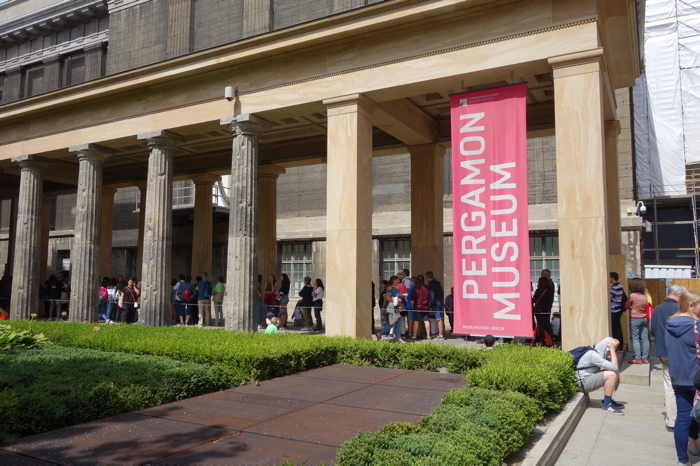 Accès du Pergamonmuseum pendant les travaux de restauration — Berlin