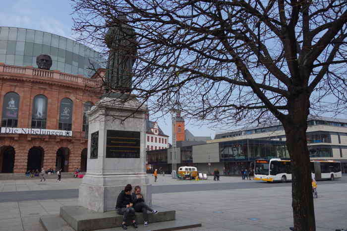 Véhicule cellule de stand — Place Gutenberg — Mayence
