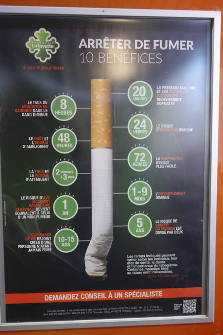 Affiche en entrée de pharmacie Lafayette - Mülhouse