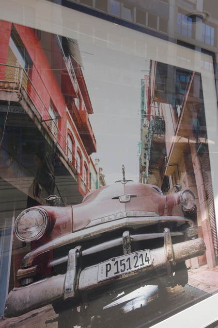 Poster en vitrine - Bâle/Basel