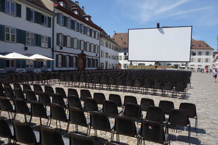 Cinéma en plein air sur la Münsterplatz — Bâle