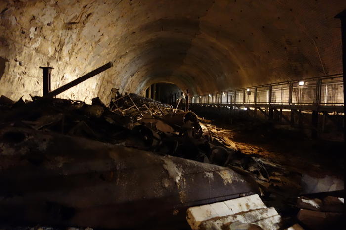 Galerie dans l'usine au sein du Kohnstein en lisière du camp de concentration de Mittelbau/Dora — Nordhausen (D) 