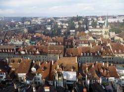 — Vue panoramique prise depuis la tour de la cathédrale — Berne (CH) —
