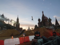 — Redbull Show de free style au pied de St Basile — Moscou —