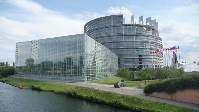 — Parlement Européen à Strasbourg —