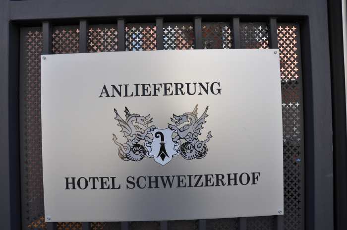 — Hôtel Schweizerhof — Bâle/Basel —
