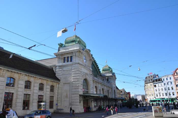 — Gare principale — Bâle/Basel —