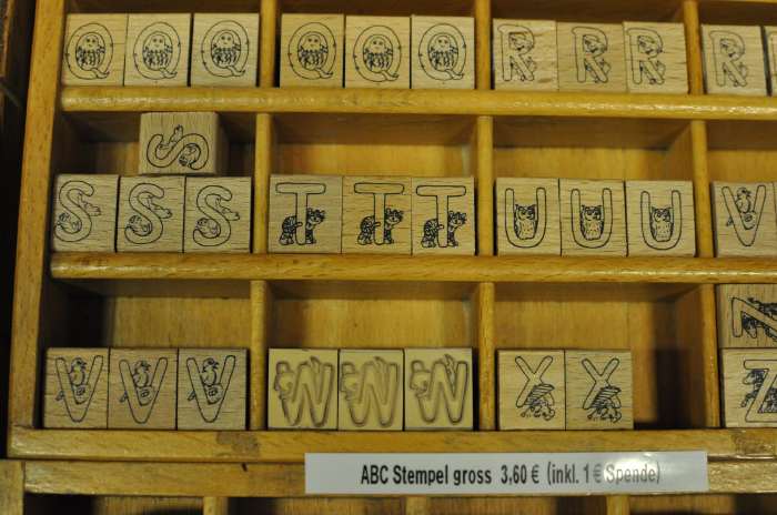 — Caractères sur bois - Boutique musée de Gutenberg — Mayence/Mainz —