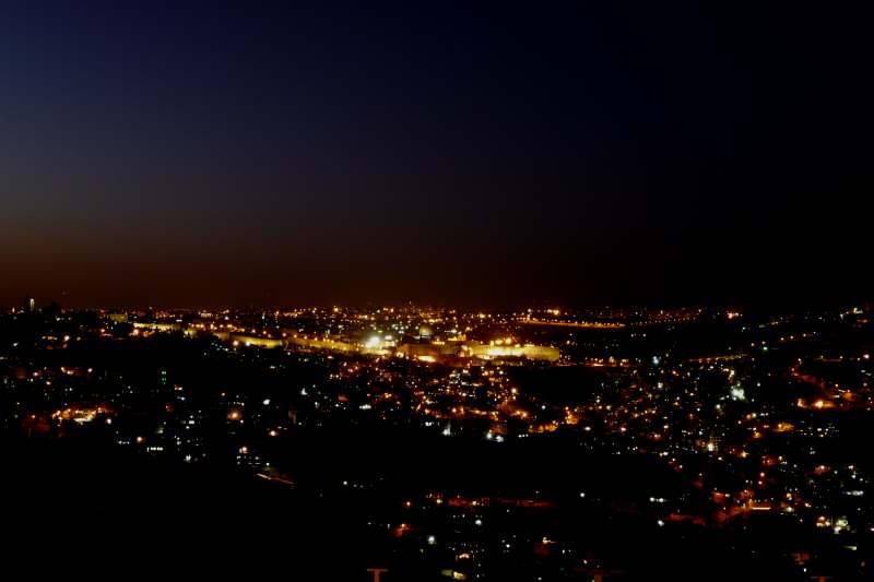 Jérusalem à la nuit tombante