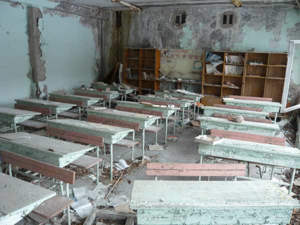 - Bâtiments d'école dans la ville de Prypiat  -