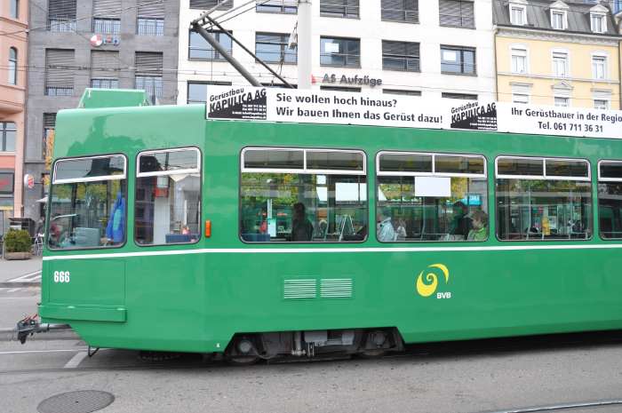 — Rame de tramway 666 - Bâle/Basel —