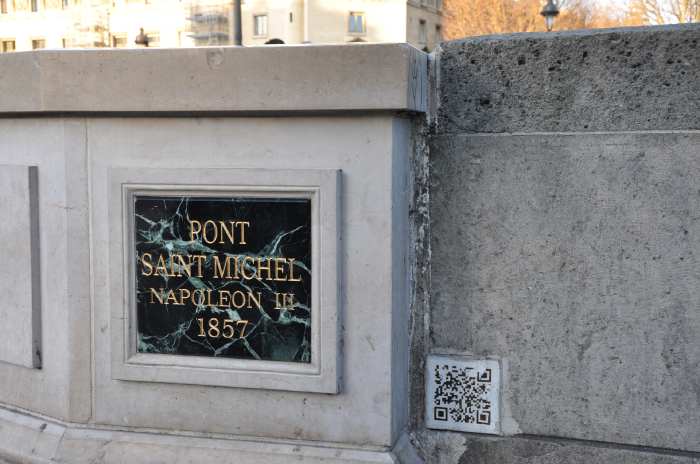 — Plaque en bordure du Pont Napoléon III-St Michel - Paris —