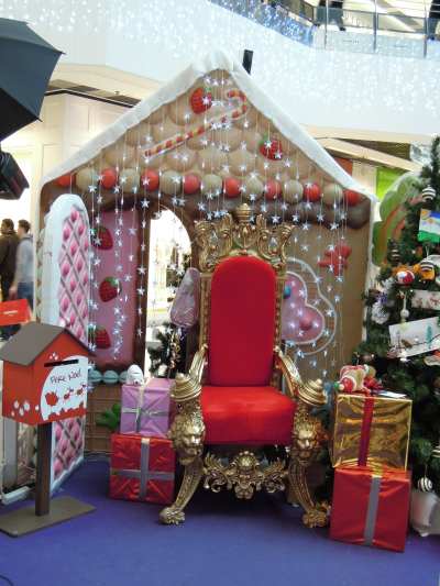 — Sapin de Noël dans un des magasins des Galeries Lafayette - Paris —