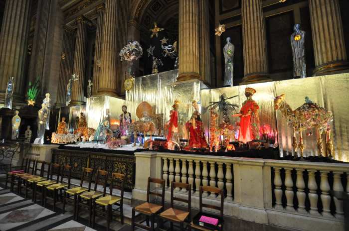 — Crèche "Les recensés" - Eglise de la Madeleine - Paris —