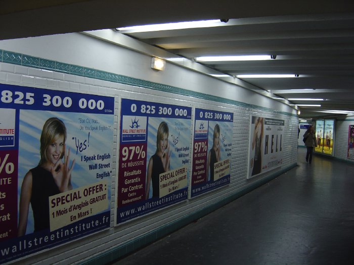 — Publicité Wall Street English — Paris —