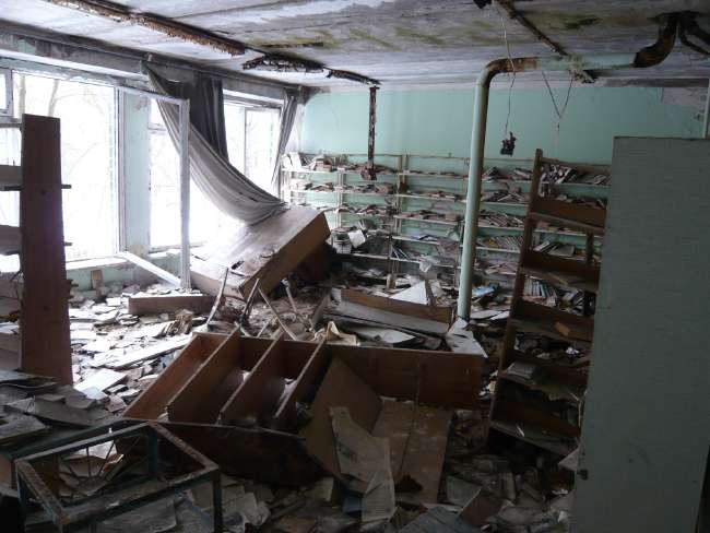 Bâtiment d'école — Pripyat — Zone de Tchernobyl