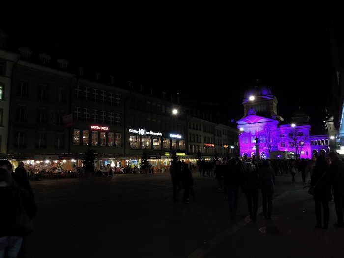 — Façade du Bundesrat vue depuis la Place des ours — Nuit des musées — Bern/Berne —