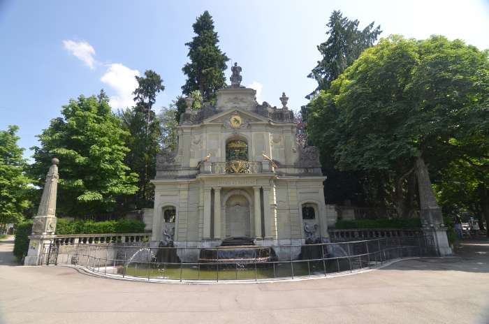 — Fontaine - Thunstrasse - Bern/Berne (CH) —
