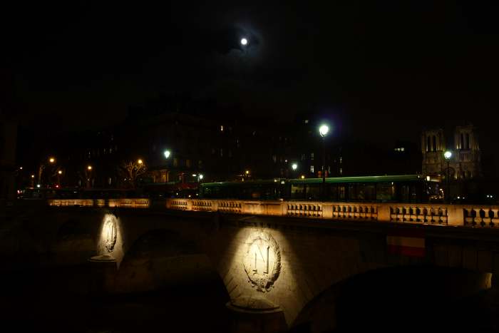 Pont Napoléon III et Cathédrale "Notre Dame de Paris"