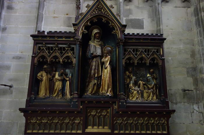 — "Sainte Anne" et sa fille Marie - Eglise Notre Dame du Sablon - Bruxelles —