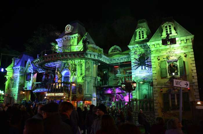 Attraction foraine: Manoir hanté — 542e Foire d'Automne — Bâle/Basel 