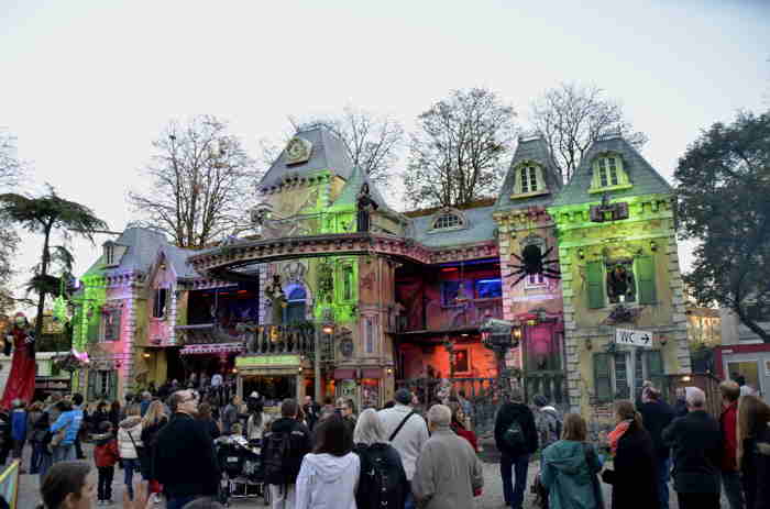 Attraction foraine: Manoir hanté — 542e Foire d'Automne — Bâle/Basel 