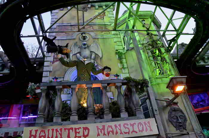 Attraction foraine: Manoir hanté — 542e Foire d'Automne — Bâle/Basel 