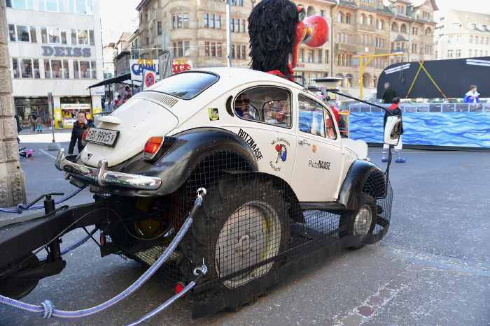 — Carnaval —"VolksWagen coccinelle"— Bâle/Basel —