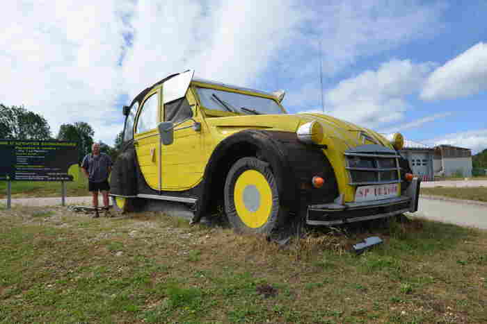 — Intérieur 2 CV — Viry —