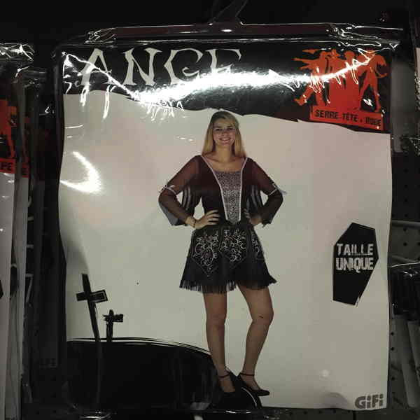 — Rayons dédiés à la "fête" d'Halloween —