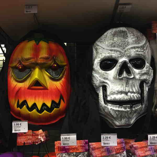 — Rayons dédiés à la "fête" d'Halloween —