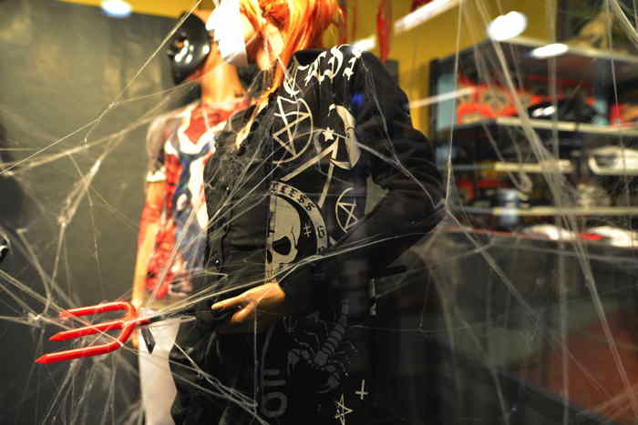 Articles Halloween - metroboutique — Bâle/Basel