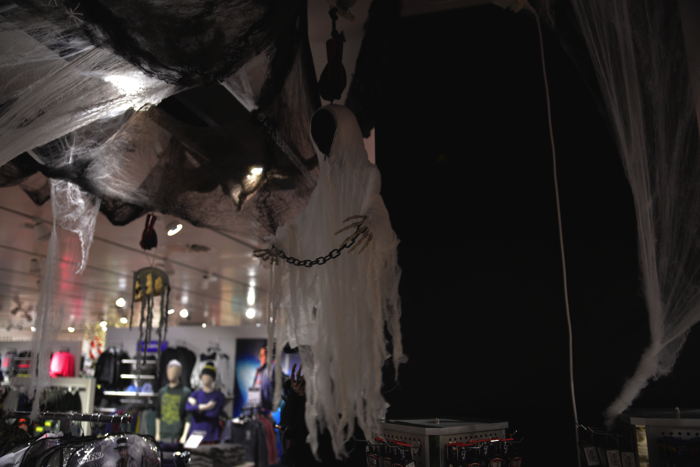 Articles Halloween en grand magasin — Bâle/Basel