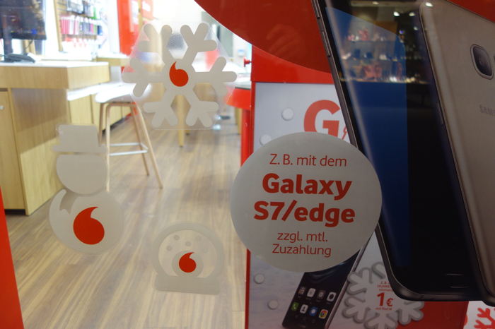 Vitrine Vodaphone — Cologne