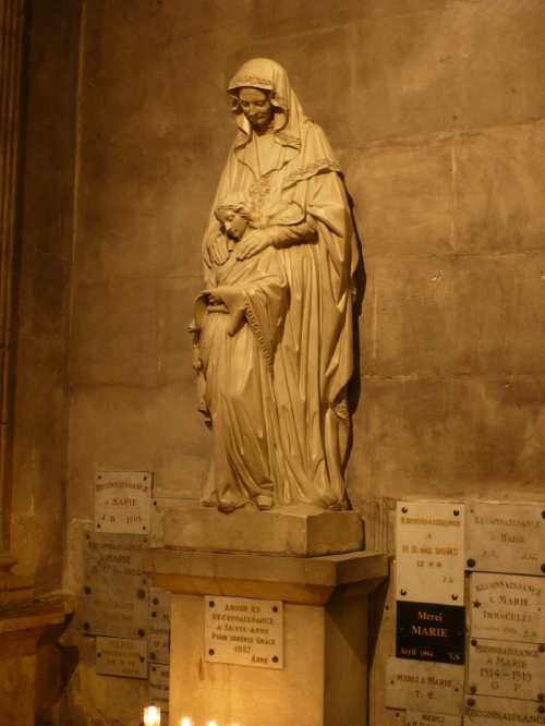 Statue de Sainte Anne - Cathédrale Notre-Dame-des-doms