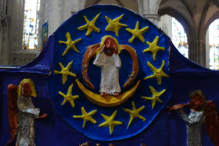 Crèches "Europe" exposées dans la cathedrale Saints Michel-et-Gudule à Bruxelles