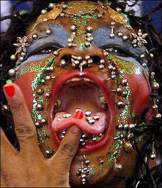 record de piercing (2520).