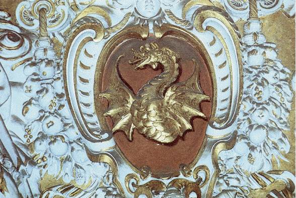 Serpent sur blason papal