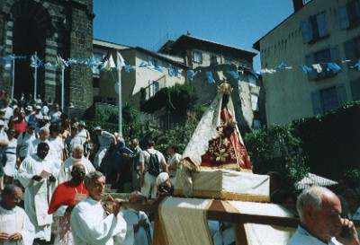 procession mariale Le Puy