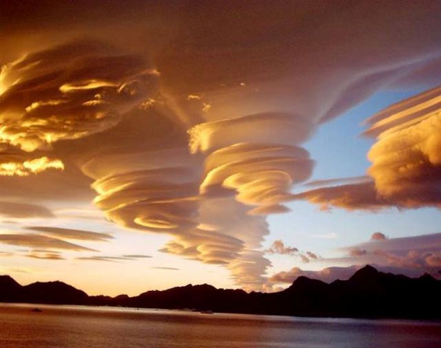 Nuages lenticulaires