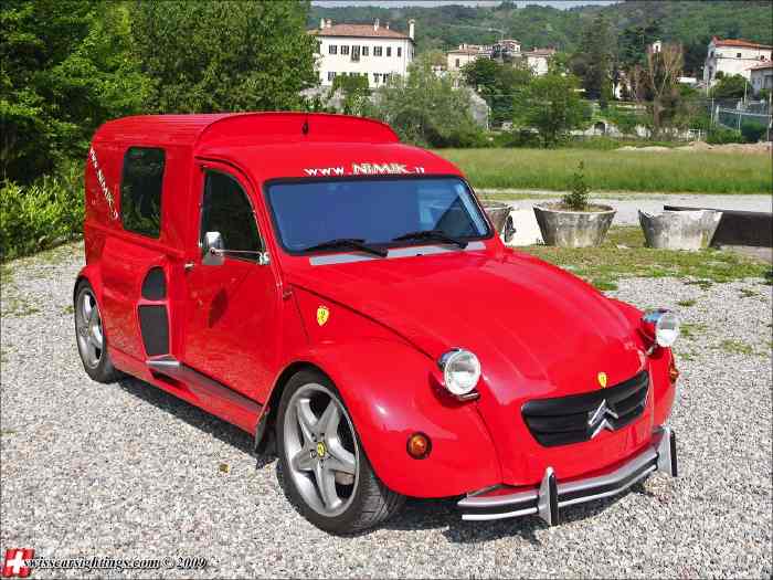 "2CV" fourgonnette Ferrari F355