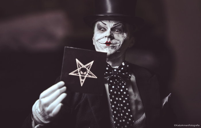 Joker et étoile de Satan