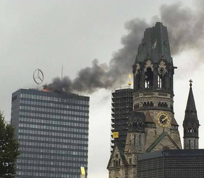 Feu sur la Tour Europa Center le 11 Octobre 2016