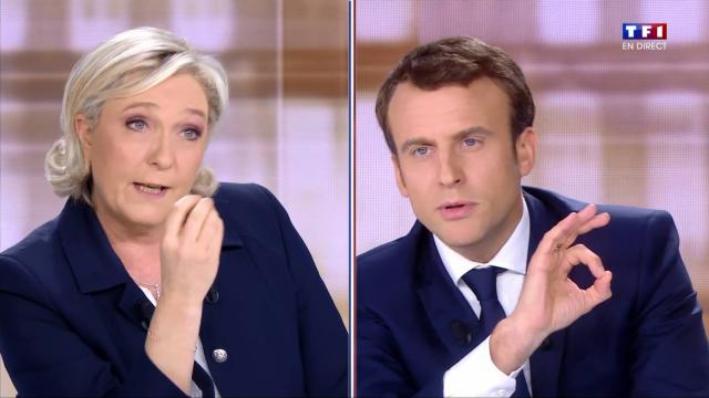 Emmanuel Macron flashant le signe digital 666 face àMarine Le Pen  Capture d'écran TV France2: débat du 4 Mai 2017  