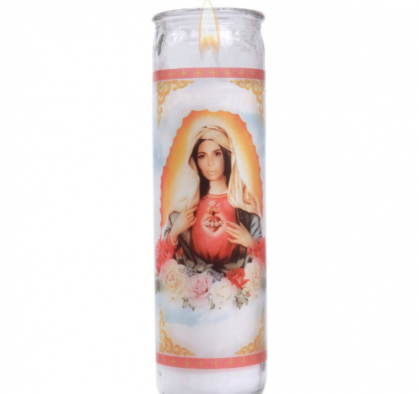 Lumignon Kim Kardashian en "Sainte Vierge au Sacré-Cœur" 