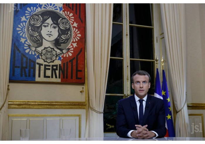 Marianne de Farey dans le bureau présidentiel
