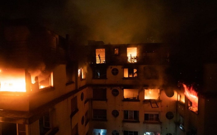 Incendie d'un immeuble rue Erlanger dans le XVIe à Paris