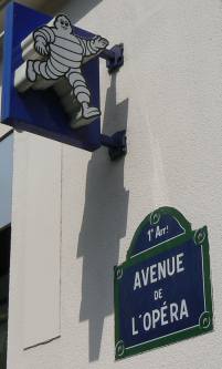 Enseigne boutique  Michelin