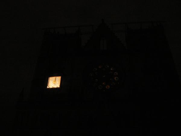 Lyon cathedrale St Jean Minuit
