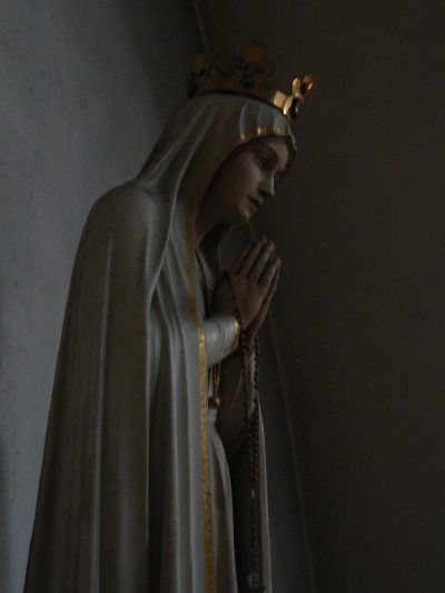 Vierge et chapelet
